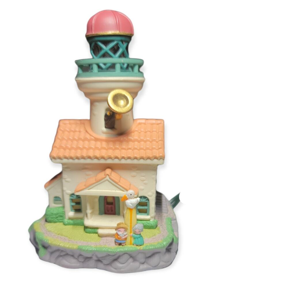 Hallmark MAGIC Keepsake Ornament 1998 Lighthouse Greetings‎ - 2nd in Series - Picture 3 of 5